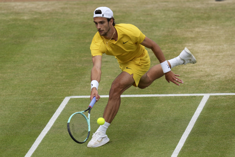 尖赛场取得 尖赛场取得